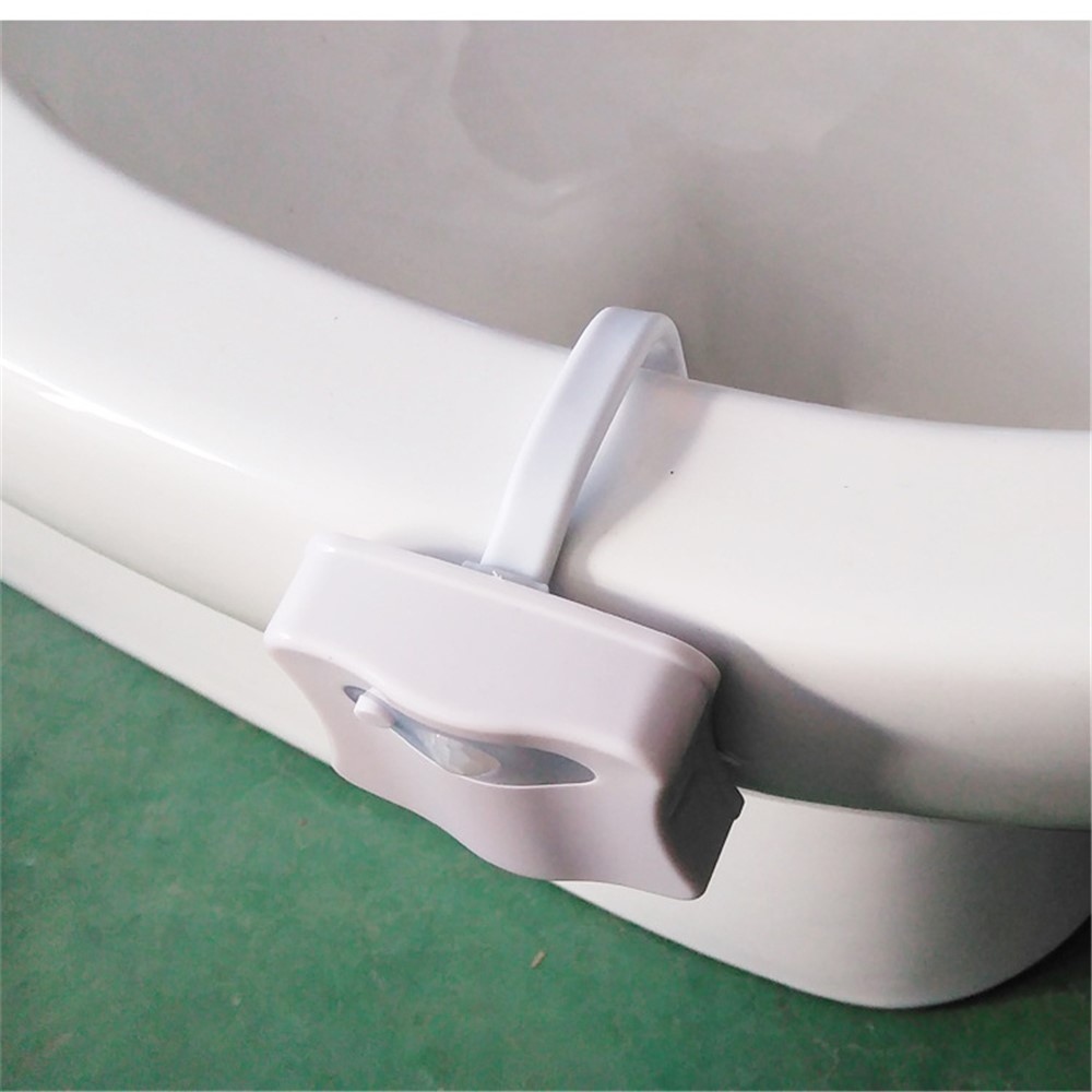 Inteligentné farebné podsvietenie toalety s pohybovým čidlom a 8 odtieňmi svetla