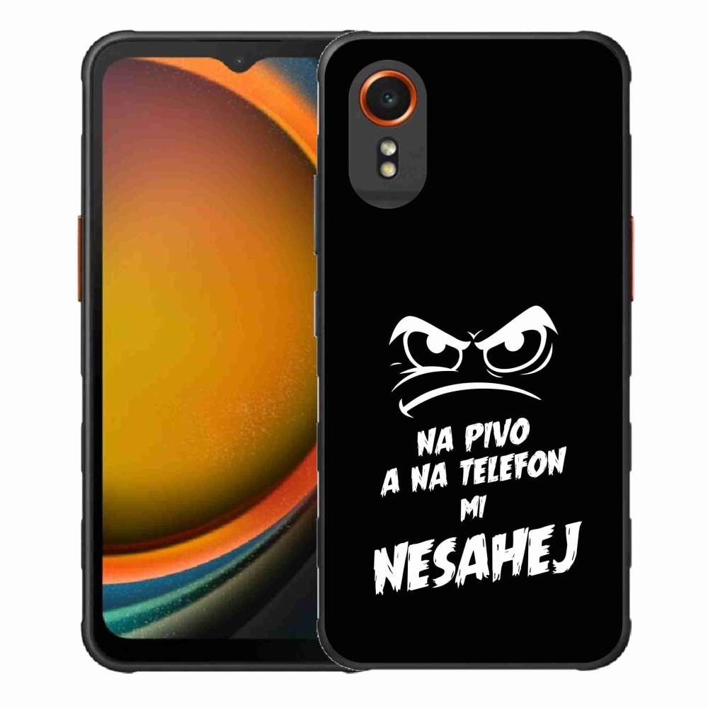 Gélový kryt mmCase na Samsung Galaxy Xcover 7 - pivný motív 2 čierne pozadie