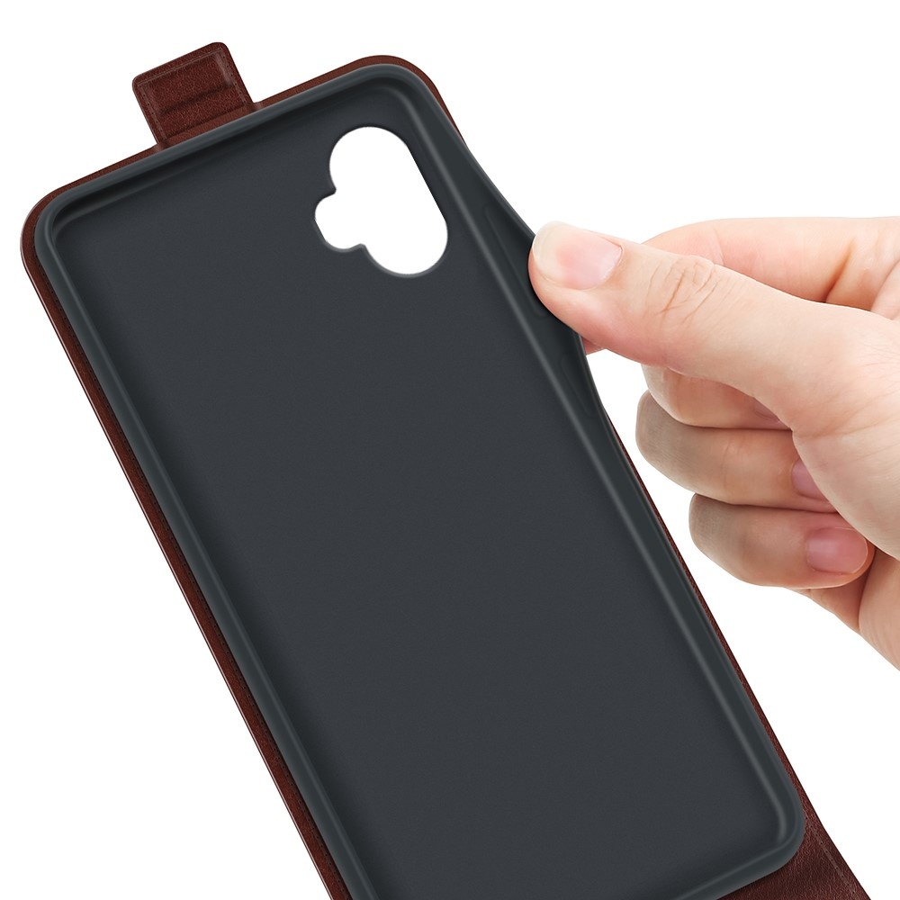 Vertical knižkové púzdro na Samsung Galaxy Xcover 7 Pro - hnedé