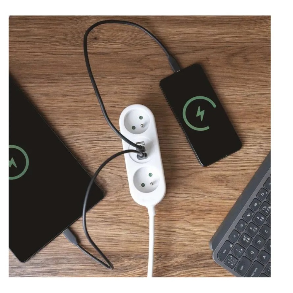 Predlžovací kábel 1,4 m / 2 zásuvky + 2 × USB-A + 1 × USB-C / biely / PVC / 1,5 mm2