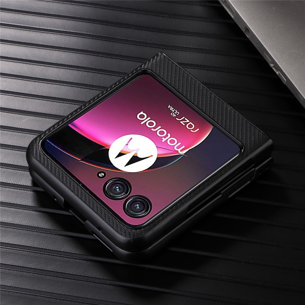 Textúry plastový kryt s umelou kožou na Motorola Razr 40 Ultra 5G - čierny