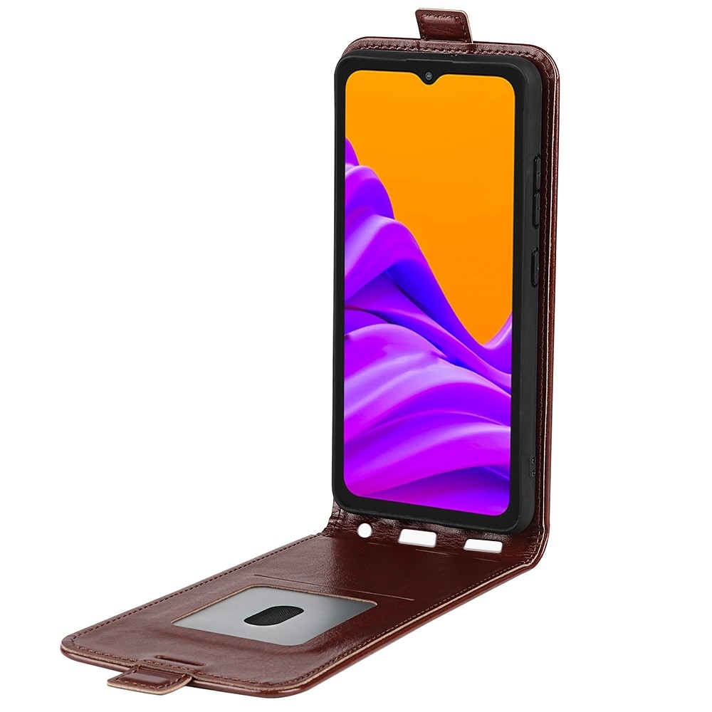 Vertical knižkové púzdro na Samsung Galaxy Xcover 7 Pro - hnedé