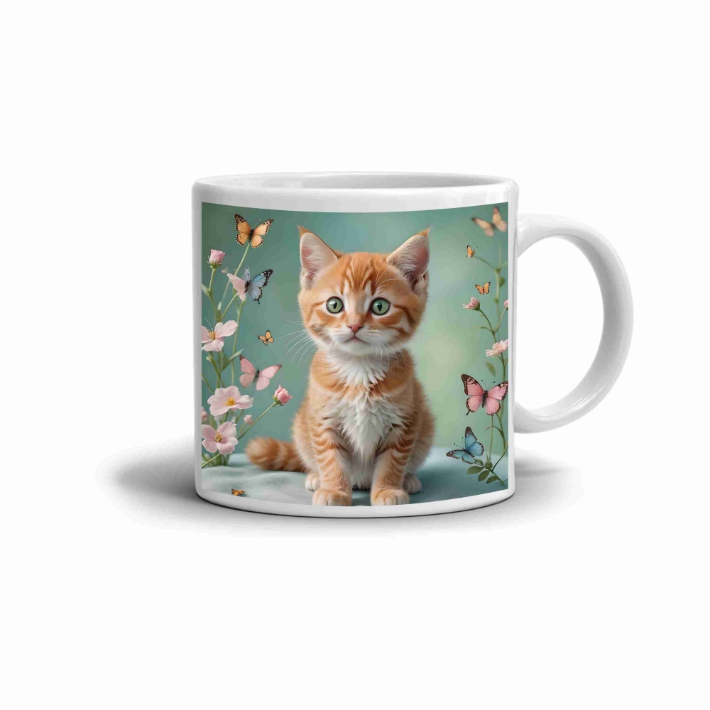 Biely keramický hrnček 330ml s obrázkom - mačiatko v záhrade motýľov