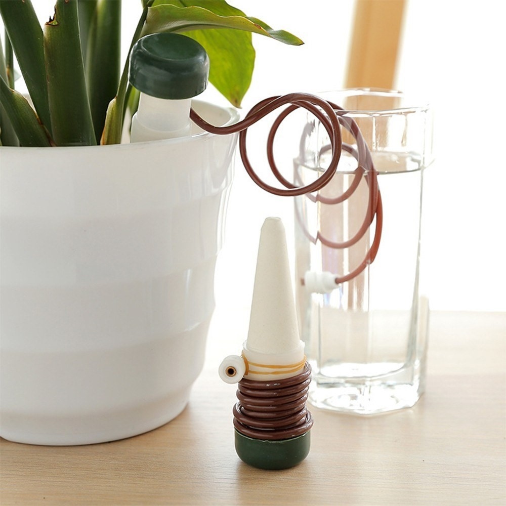 Automatický kvapkový zavlažovací systém do kvetináča