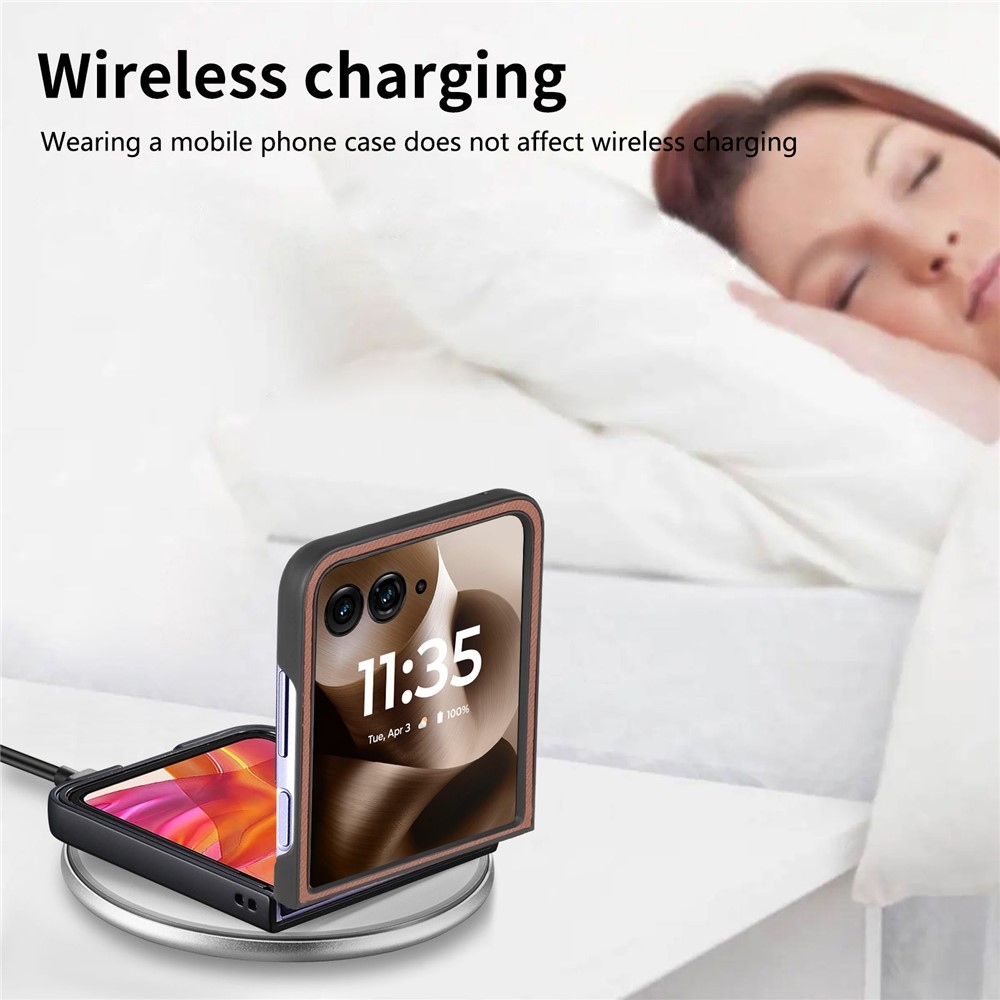 Denim plastový kryt s umelou kožou a MagSafe na Motorola Razr 60 Ultra 5G - hnedý