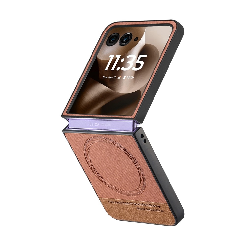 Denim plastový kryt s umelou kožou a MagSafe na Motorola Razr 60 Ultra 5G - hnedý