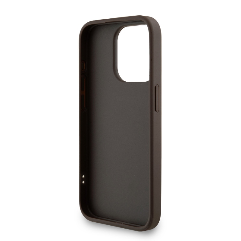 Guess PU 4G Metal Logo Strap Zadný Kryt pre iPhone 15 Pro Max Brown