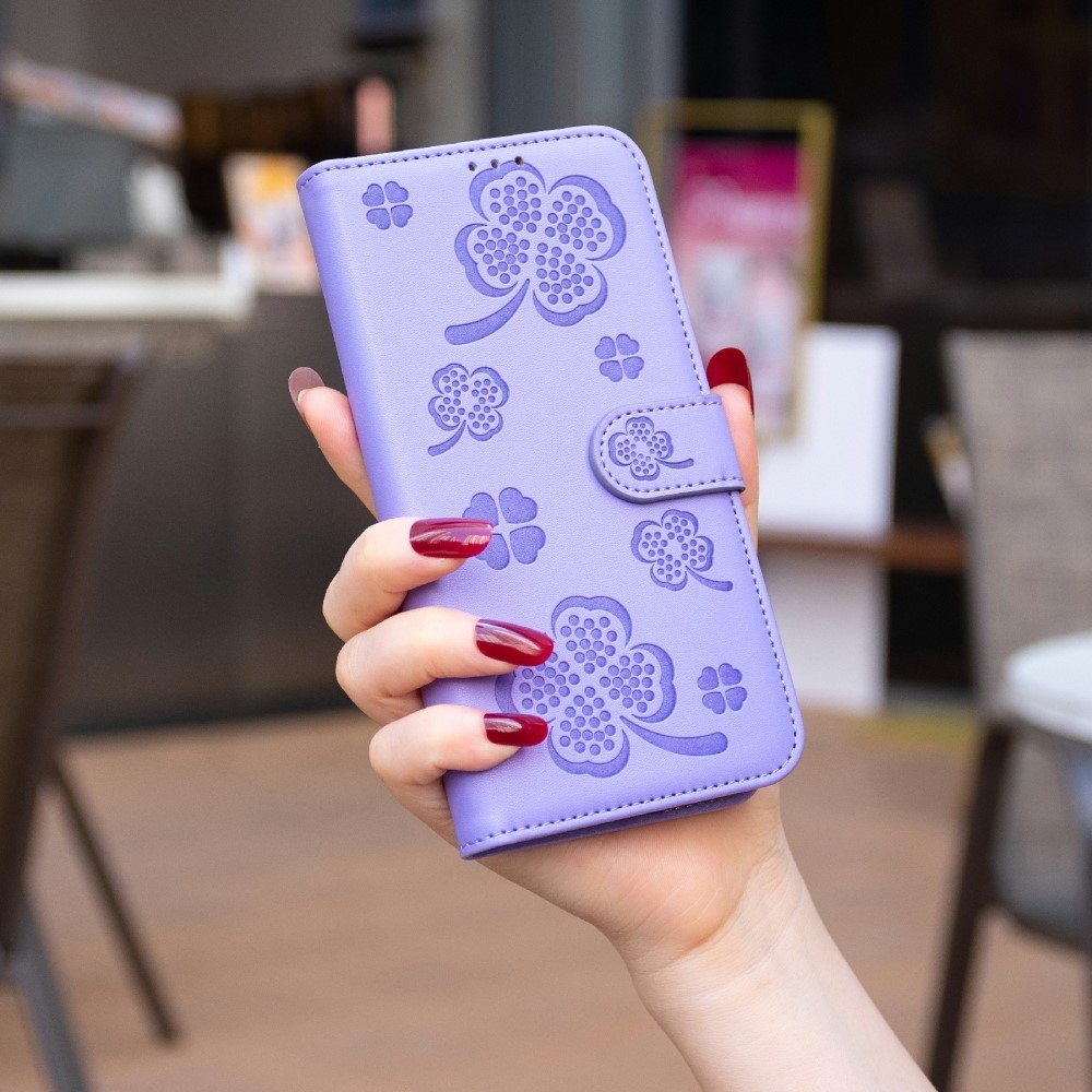 Clover knižkové púzdro na Samsung Galaxy A06 4G - fialové