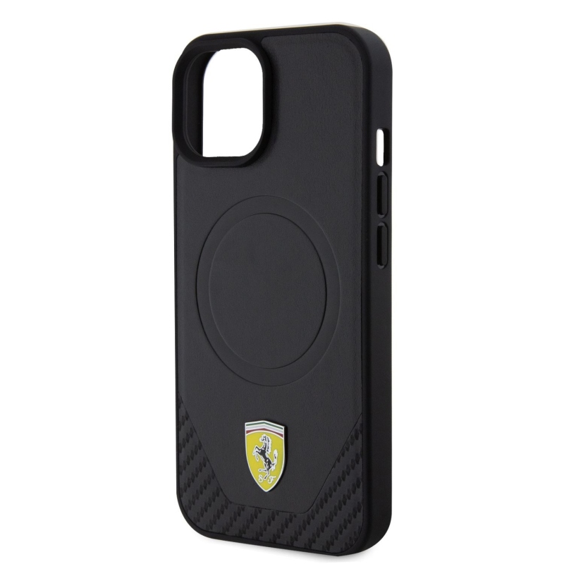 Ferrari PU Leather Bottom Carbon MagSafe Zadný Kryt pre iPhone 15 Plus Black