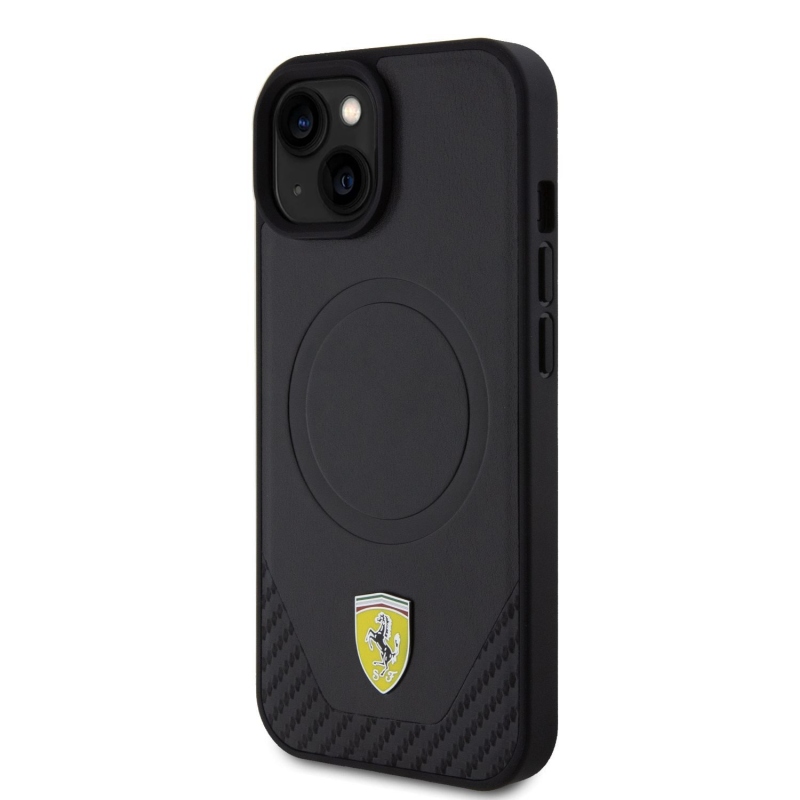 Ferrari PU Leather Bottom Carbon MagSafe Zadný Kryt pre iPhone 15 Plus Black