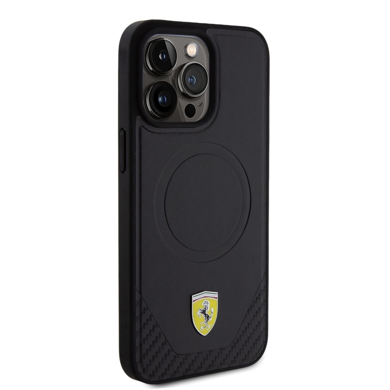 Ferrari PU Leather Bottom Carbon MagSafe Zadný Kryt pre iPhone 15 Pro Max Black