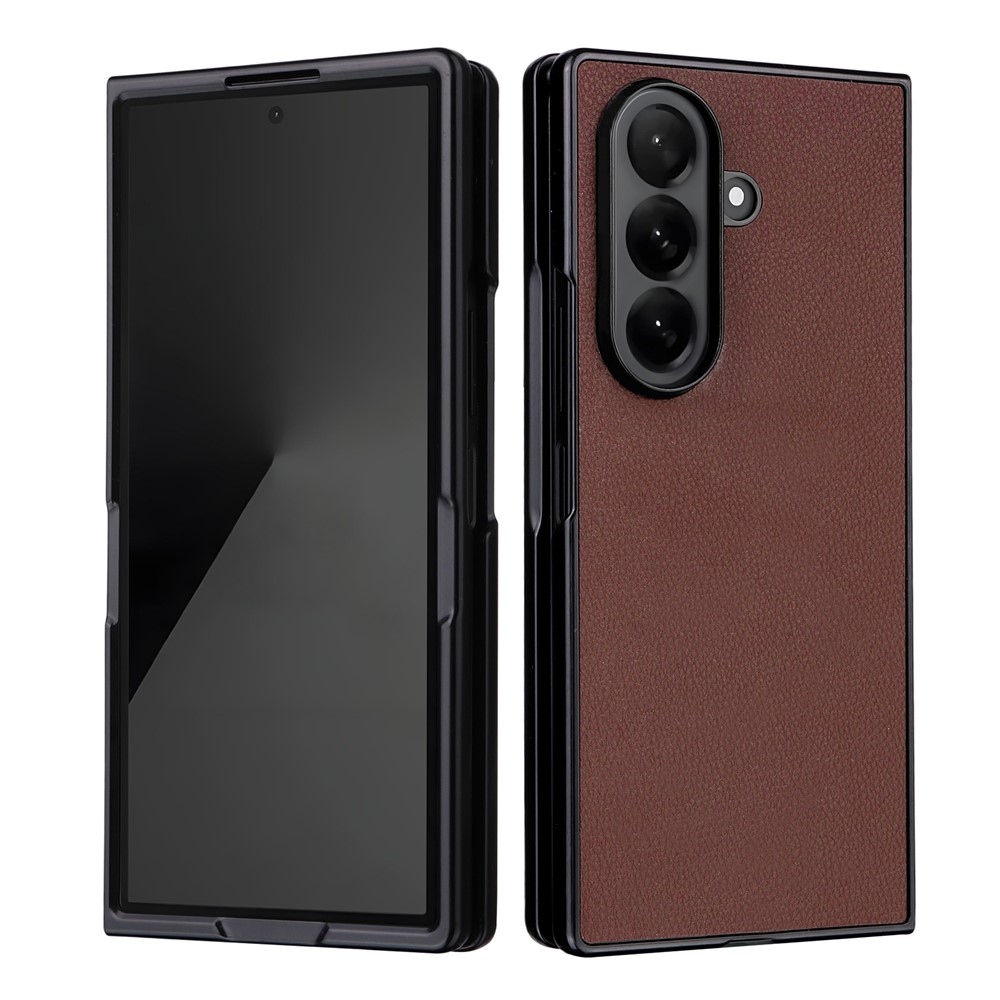 Leather plastový obal potiahnutý umelou kožou na Samsung Galaxy Z Fold7 5G - hnedý