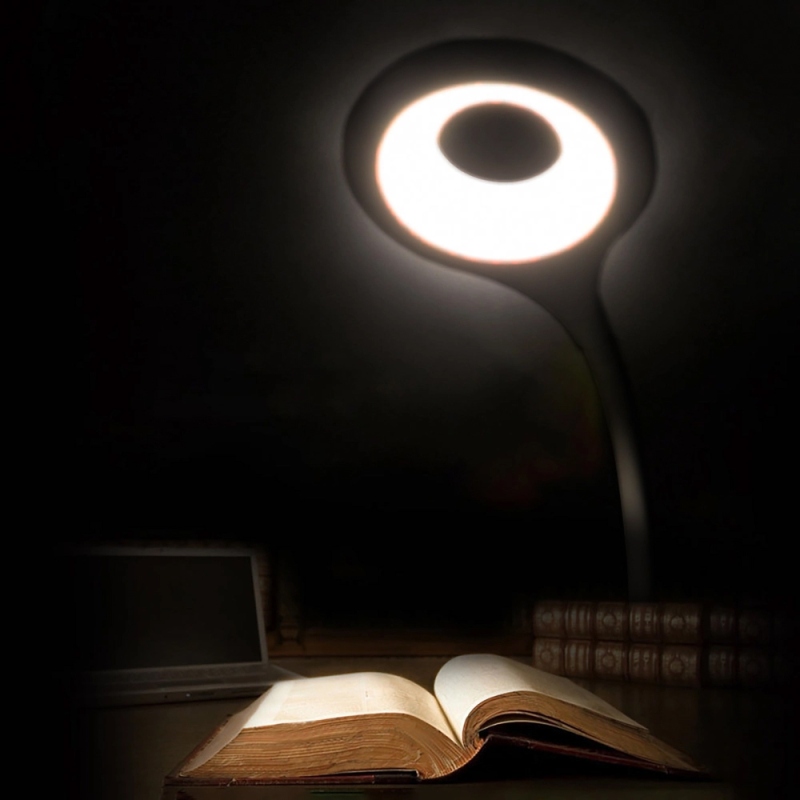 Bezdrôtová LED lampa na čítanie Mini Wozinsky s klipom + kábel USB-C – čierna