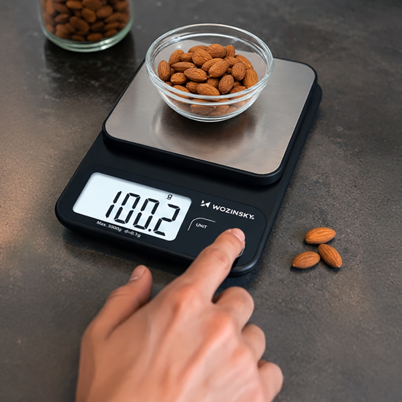 Kuchynská váha Wozinsky WAK-2252 s vysokou presnosťou a veľkým LCD displejom, nosnosť až 5 kg – čierna