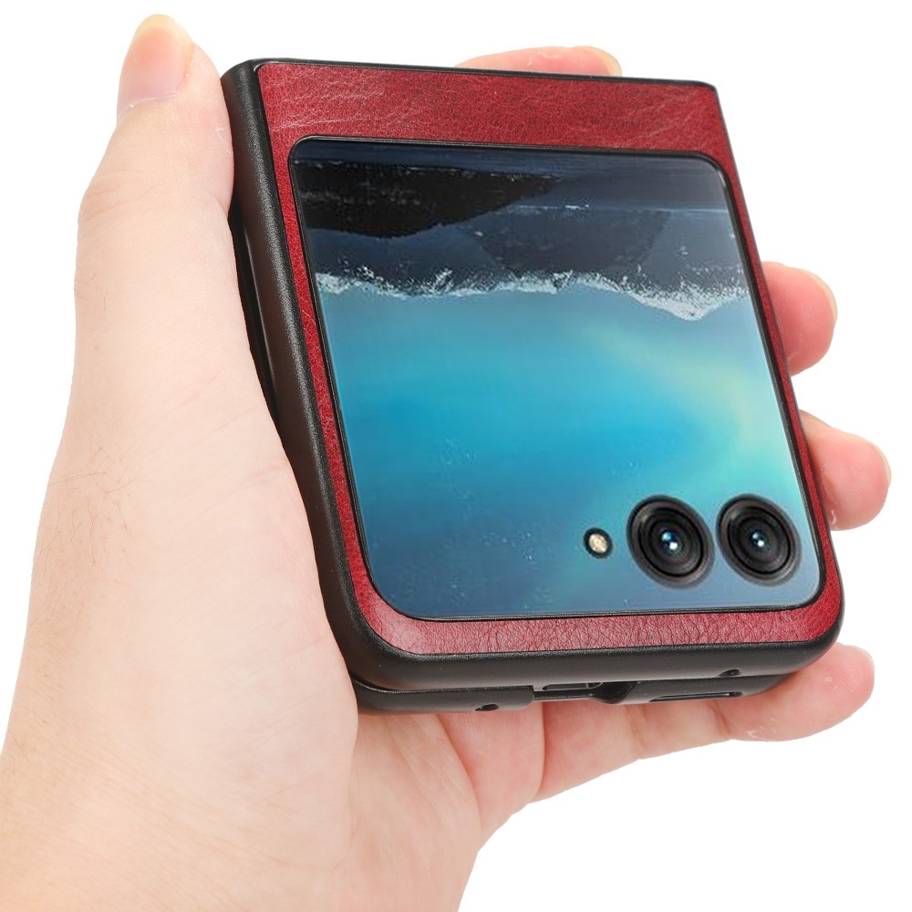Vintages plastový kryt s umelou kožou na Motorola Razr 40 Ultra 5G - červený