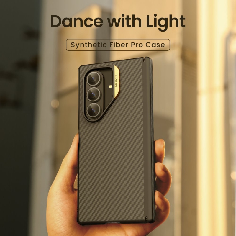 Nillkin Synthetic Fiber PRO Magnetic Zadný Kryt pre Samsung Galaxy Z Fold 7 Golden