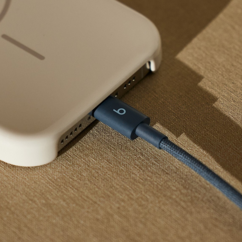 MDGE4ZM/A Dátový kábel Apple Beats USB-C/USB-C 1,5 m, námorná farba
