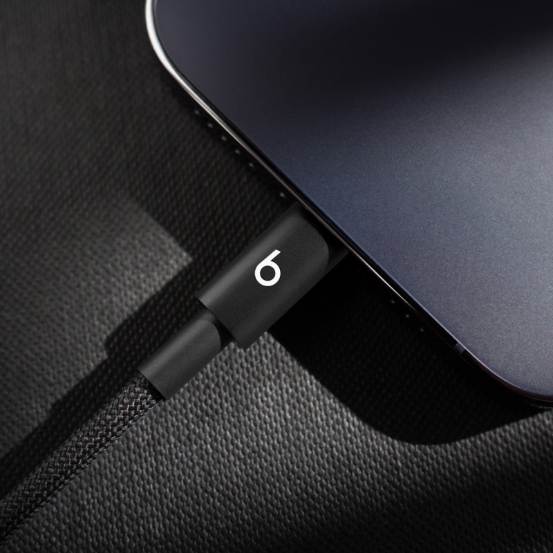 MDGK4ZM/A Dátový kábel Apple Beats USB-C/Lightning 1,5 m čierny