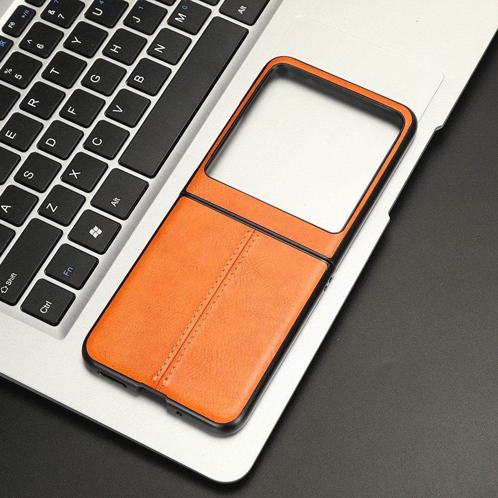 Vintages plastový kryt s umelou kožou na Motorola Razr 40 Ultra 5G - oranžový