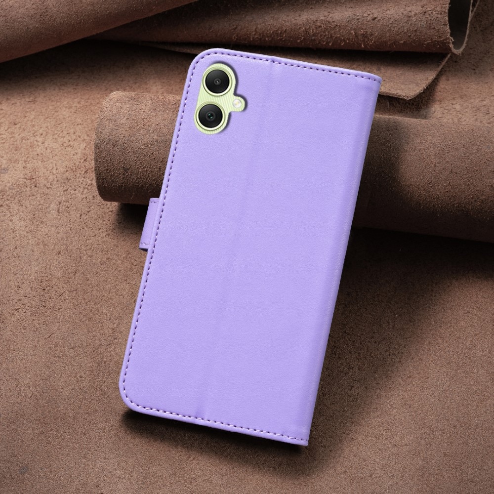 Clover knižkové púzdro na Samsung Galaxy A06 4G - fialové
