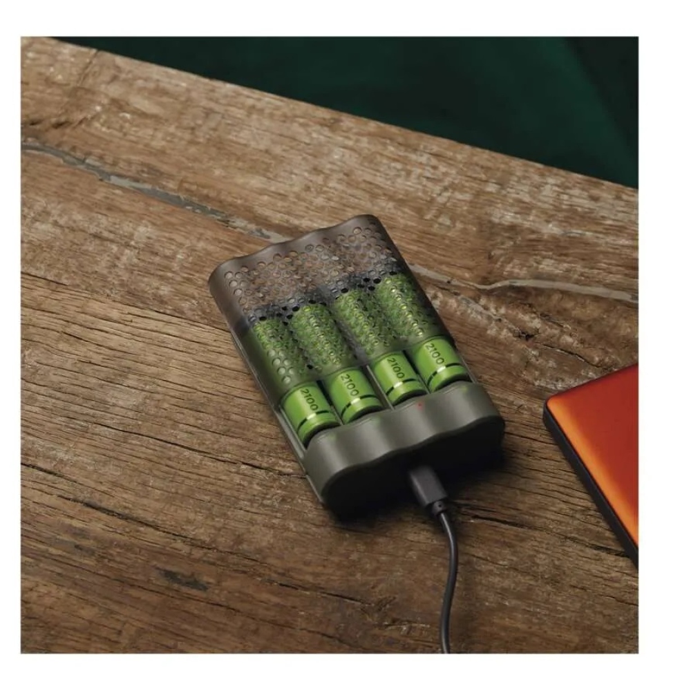 Nabíjačka batérií GP Speed ​​M451 + 4× AA ReCyko 2700