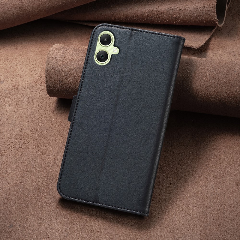 Clover knižkové púzdro na Samsung Galaxy A06 4G - čierne