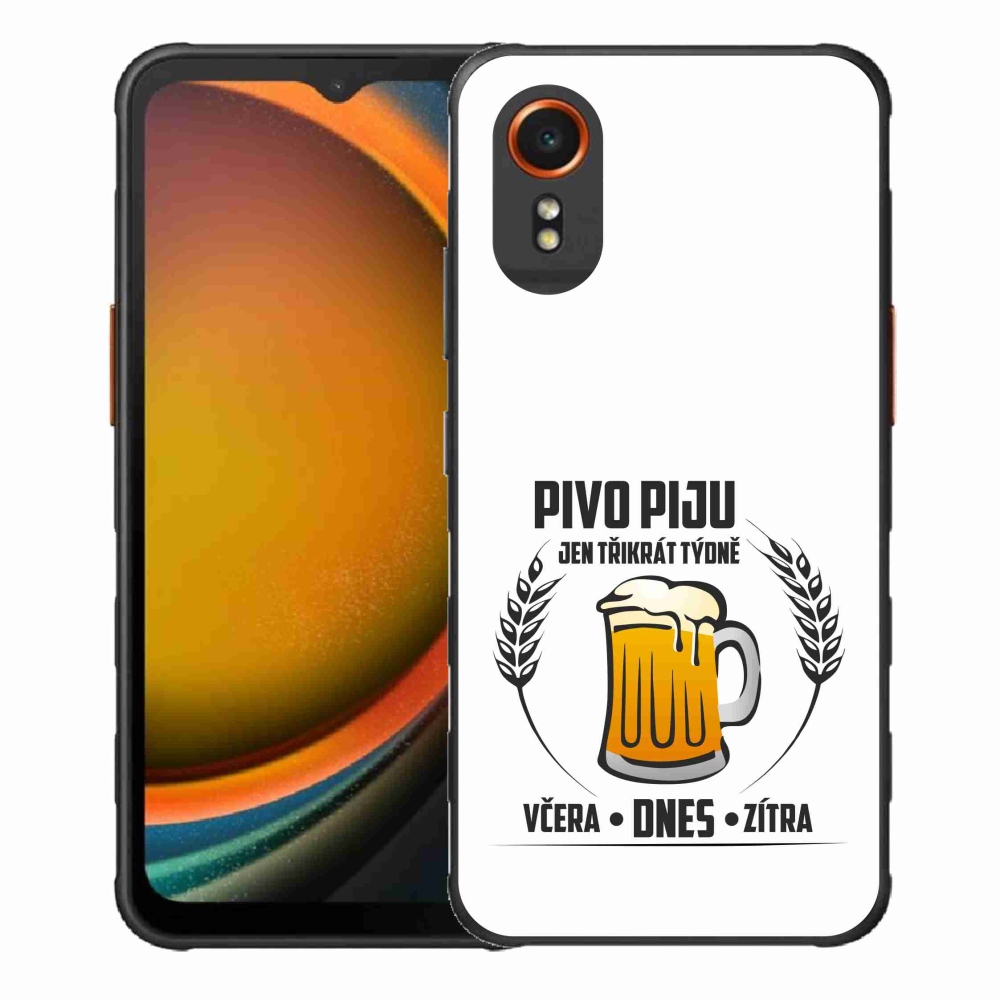 Gélový kryt mmCase na Samsung Galaxy Xcover 7 - pivný motív biele pozadie