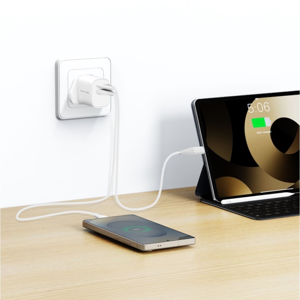 Swissten cestovný adaptér EDGE GaN 1× USB-C PD 20 W + 1× USB-A 18 W QC, pre UK zásuvku - biely