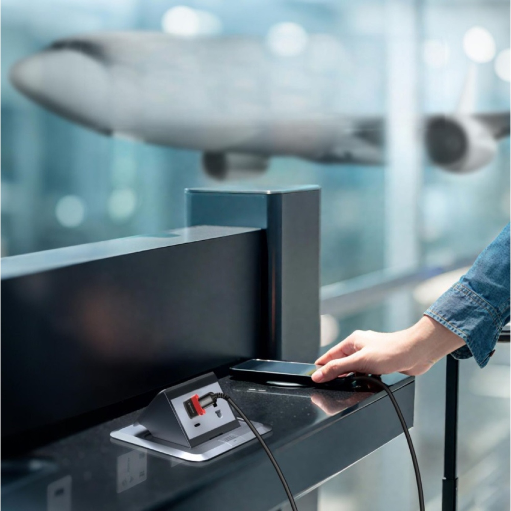 SWISSTEN nabíjací adaptér s blokovaním dát DataGUARD USB-A (samec)/USB-C (samice) - čierny