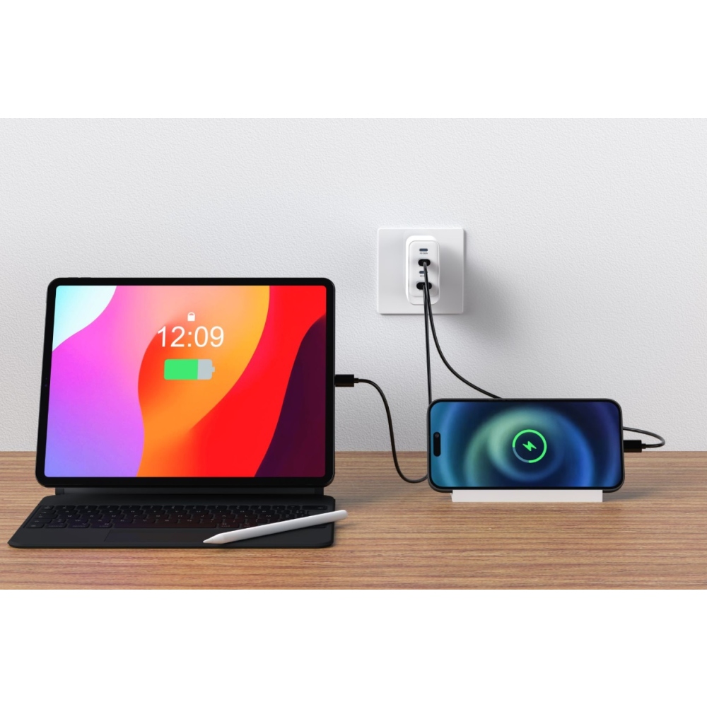 SWISSTEN sieťový adaptér edge GaN 2x USB-C PD 100W + 1x USB-C PD 20W + 1x USB-A QC 30W QC - biely