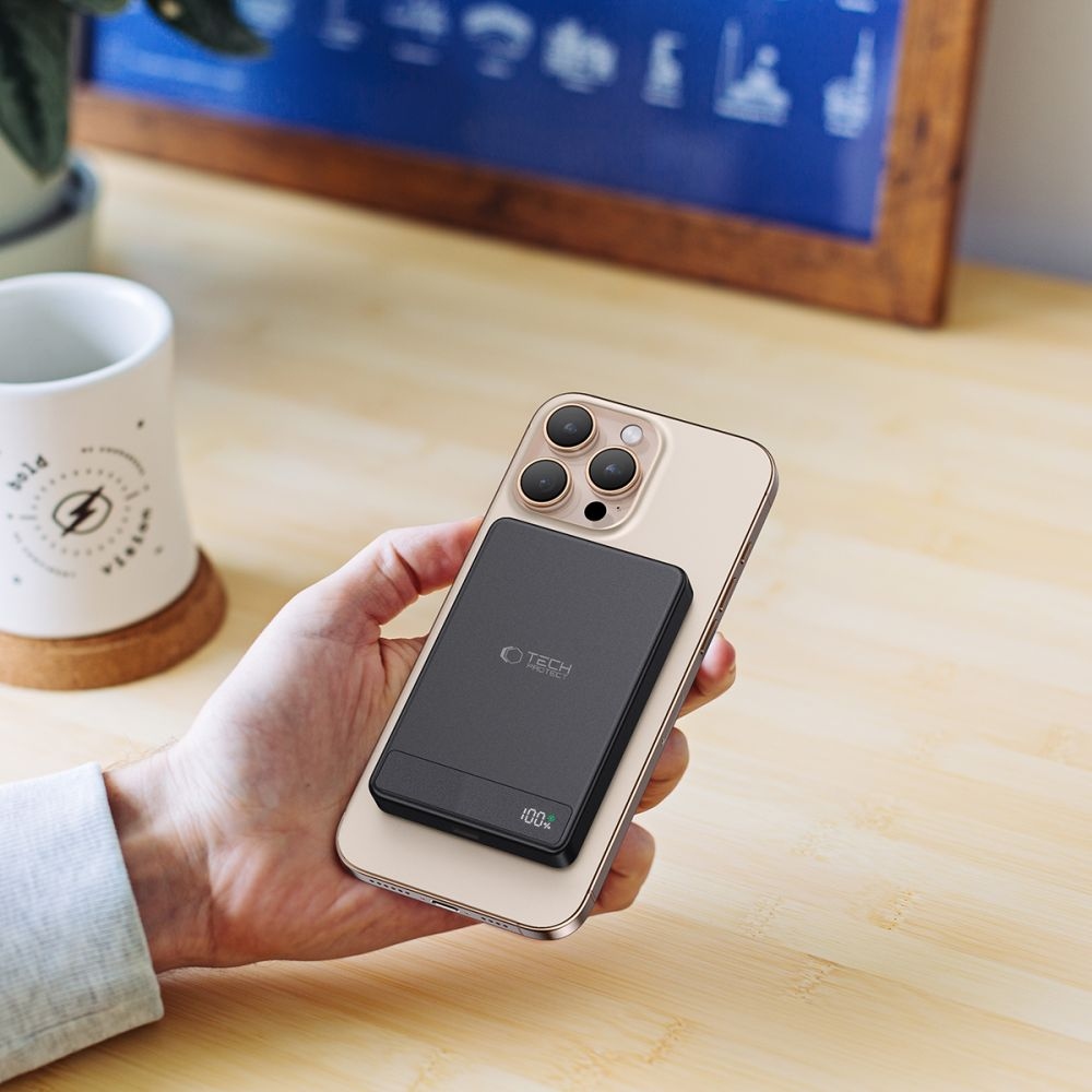 Tech-Protect PB33 LifeMag MagSafe powerbanka 5000 mAh 15W - čierna