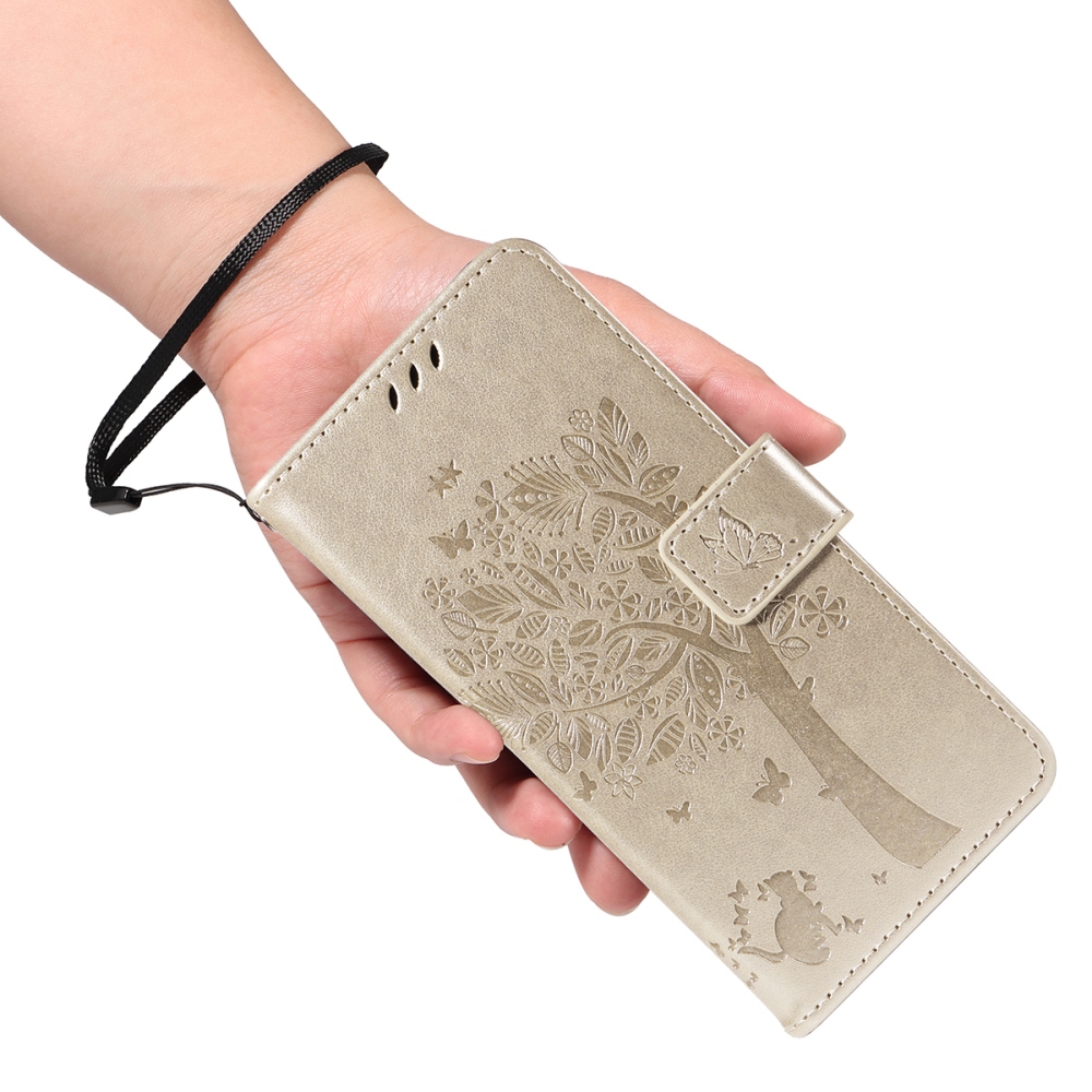 Trees knižkové púzdro na Xiaomi Redmi 15C 4G/5G (173mm) - zlaté