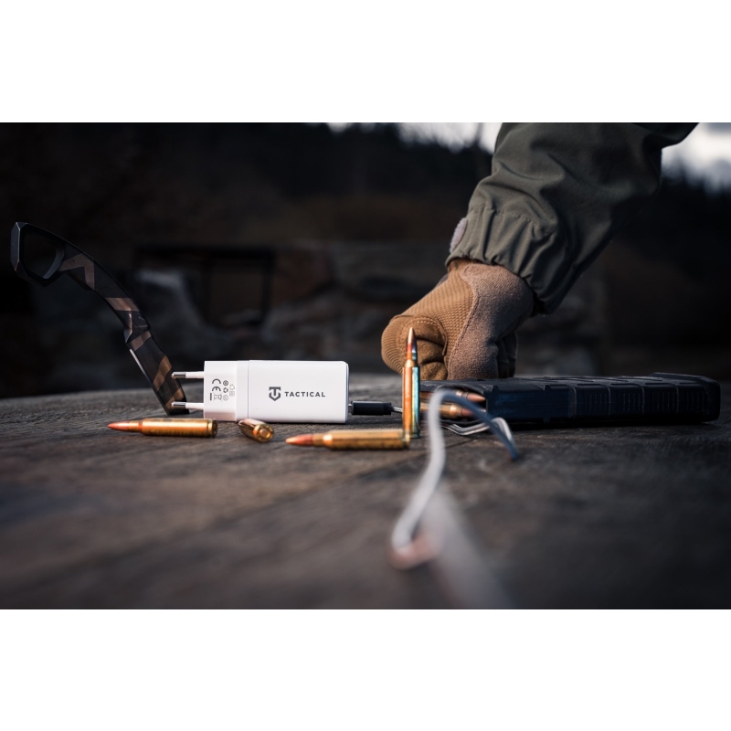 Taktický blesk 2.0 GaN 65W biely