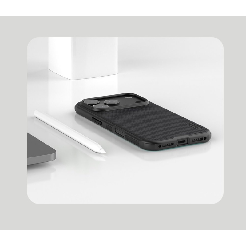 Nillkin Super Frosted PRO Magnetický zadný kryt pre Apple iPhone 17 Pro Max Black